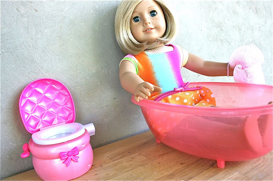 Doll Size Find: A Toilet for a Doll Bathroom to be! - Doll It Up